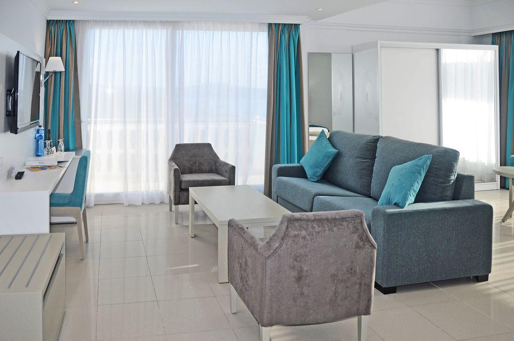 Universal Lido Park Hotel 4*