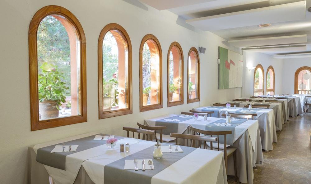 Apartahotel Es Baulo Petit