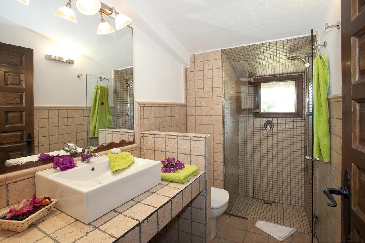Martorellet Villa *