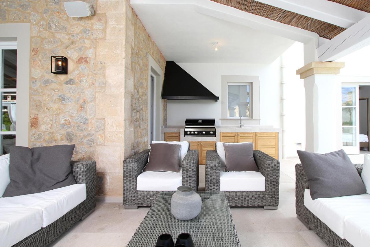Villa Aquarius *