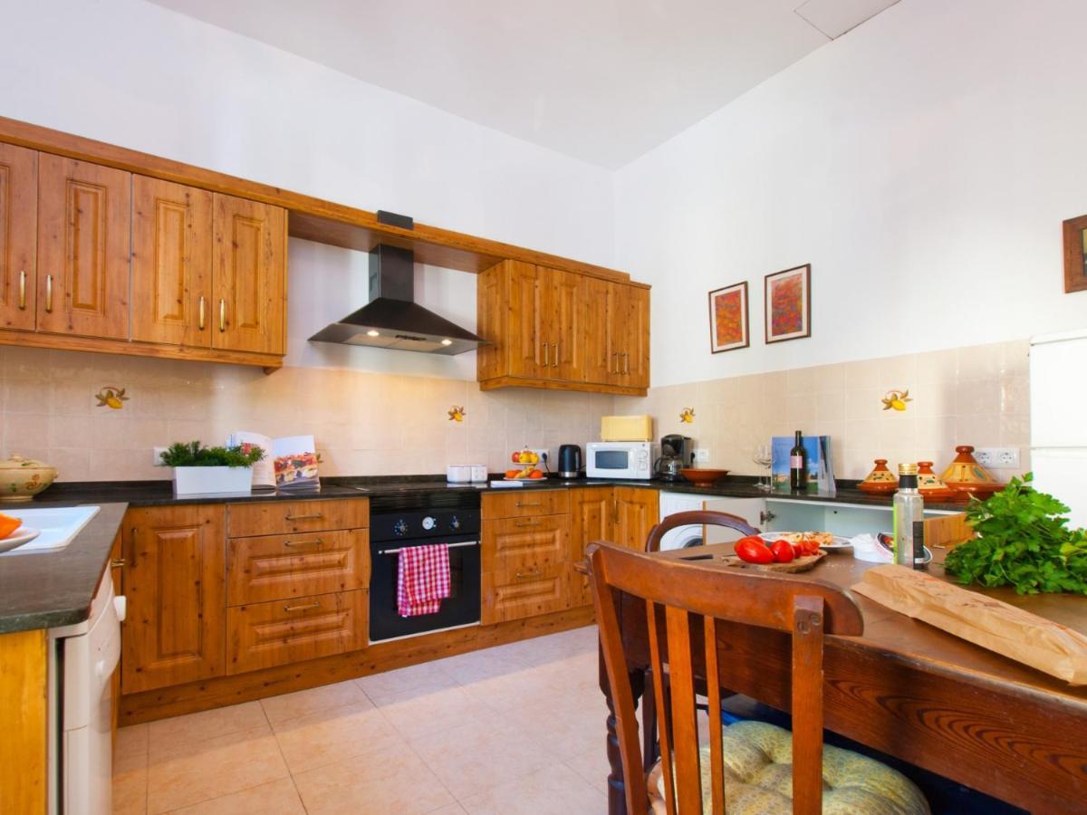 Casa Bibi 6, Con Jardin Y Terrazas En * Alcudia (Mallorca)
