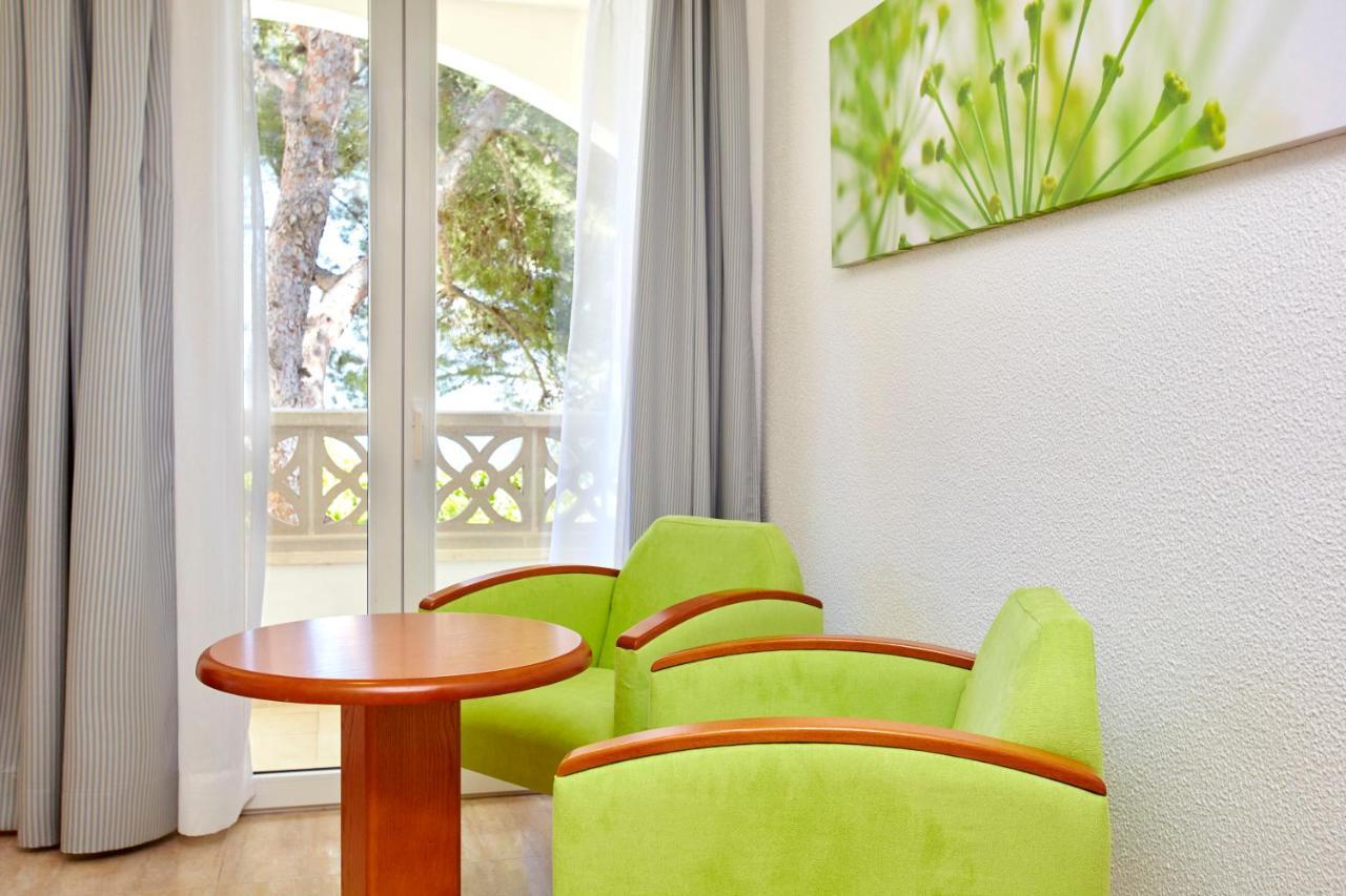 Universal Laguna Hotel 4*