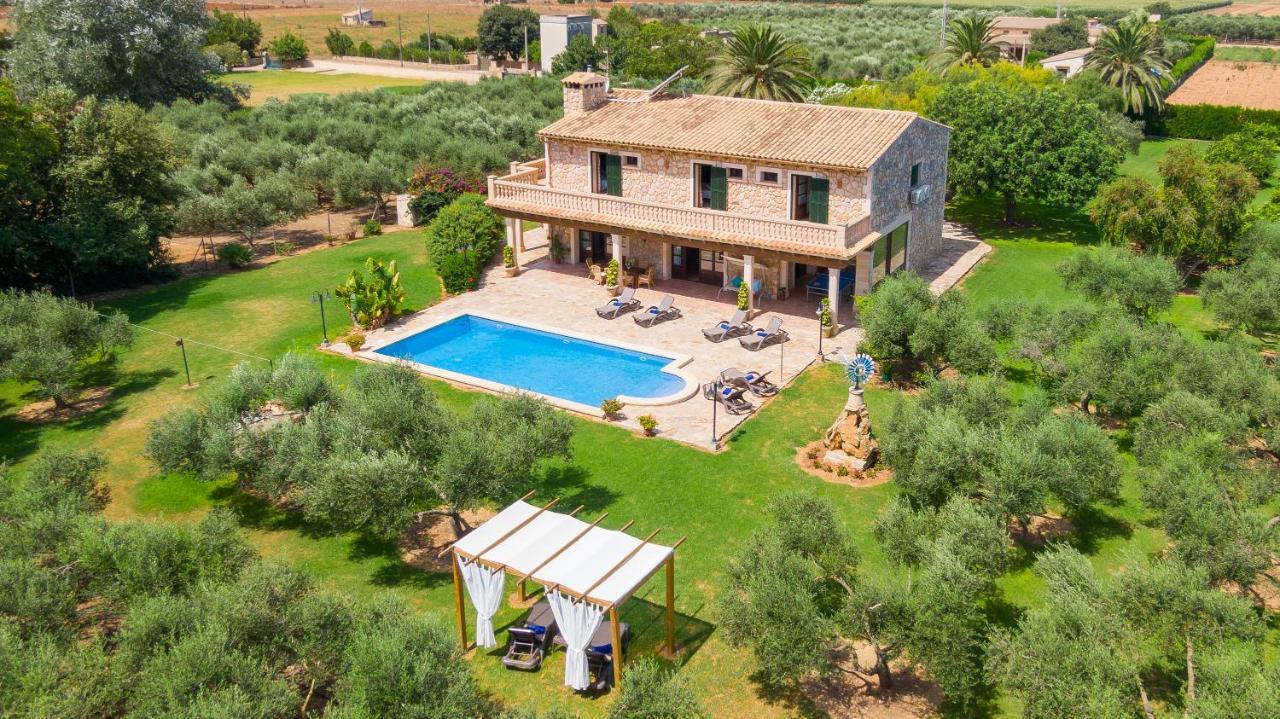 Lagoon Villa