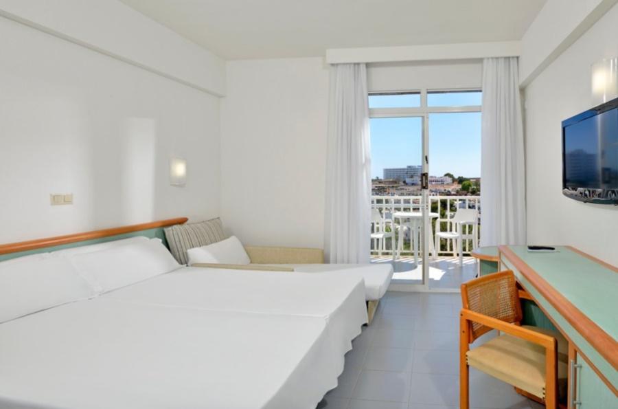 Aluasun Cala Antena 3*
