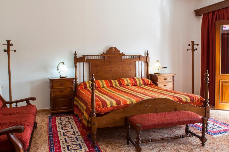 Villa Aguiles