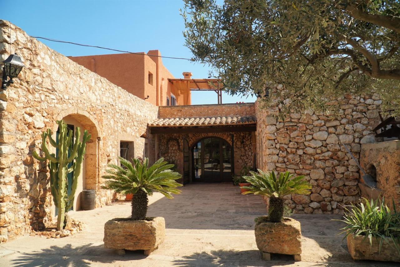 Hotel Sa Tanca *