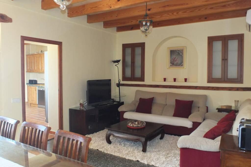 Holiday home Maria, Bonita Casa Con Jardin Y Piscina Privada En Andratx