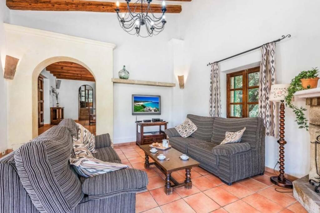 Pretty Close To Cala San Vicente, Special Prices Hire Car For Guests