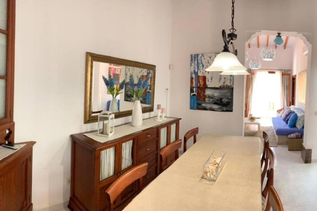 Сasa de vacaciones Casa Antigua Reformada Junto Al Mar *