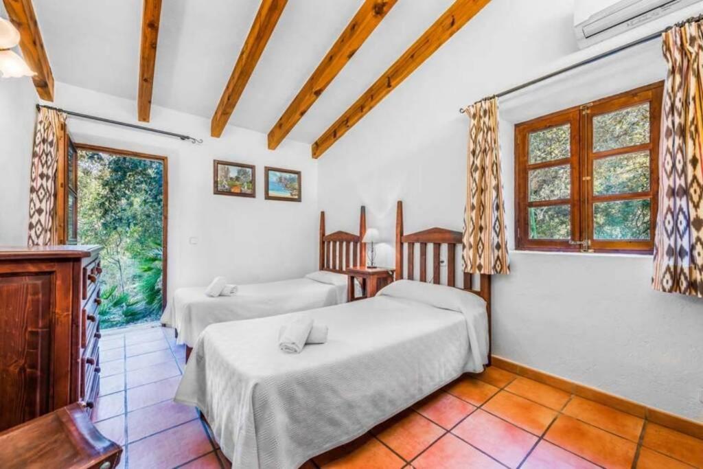 Pretty Close To Cala San Vicente, Special Prices Hire Car For Guests Villa