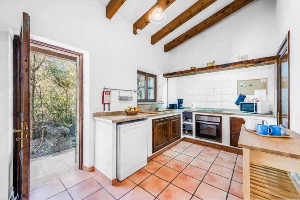 Pretty Close To Cala San Vicente, Special Prices Hire Car For Guests * Cala de Sant Vicenc