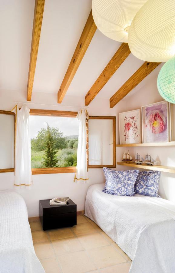 Spacious With Pool And Sea View In Villa *