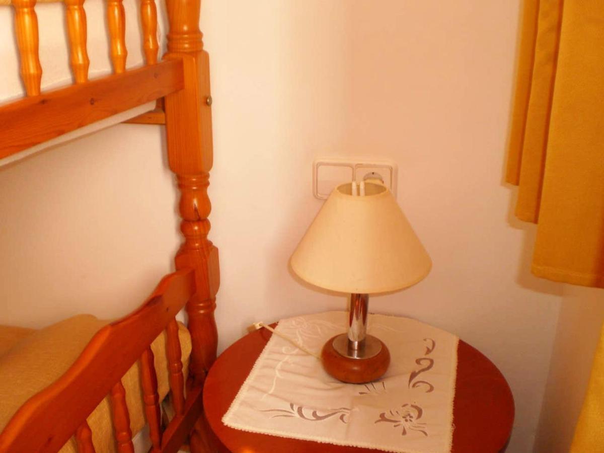 2 Bedrooms At 100 M Away From The With Furnished Terrace And Wifi Apartamento *