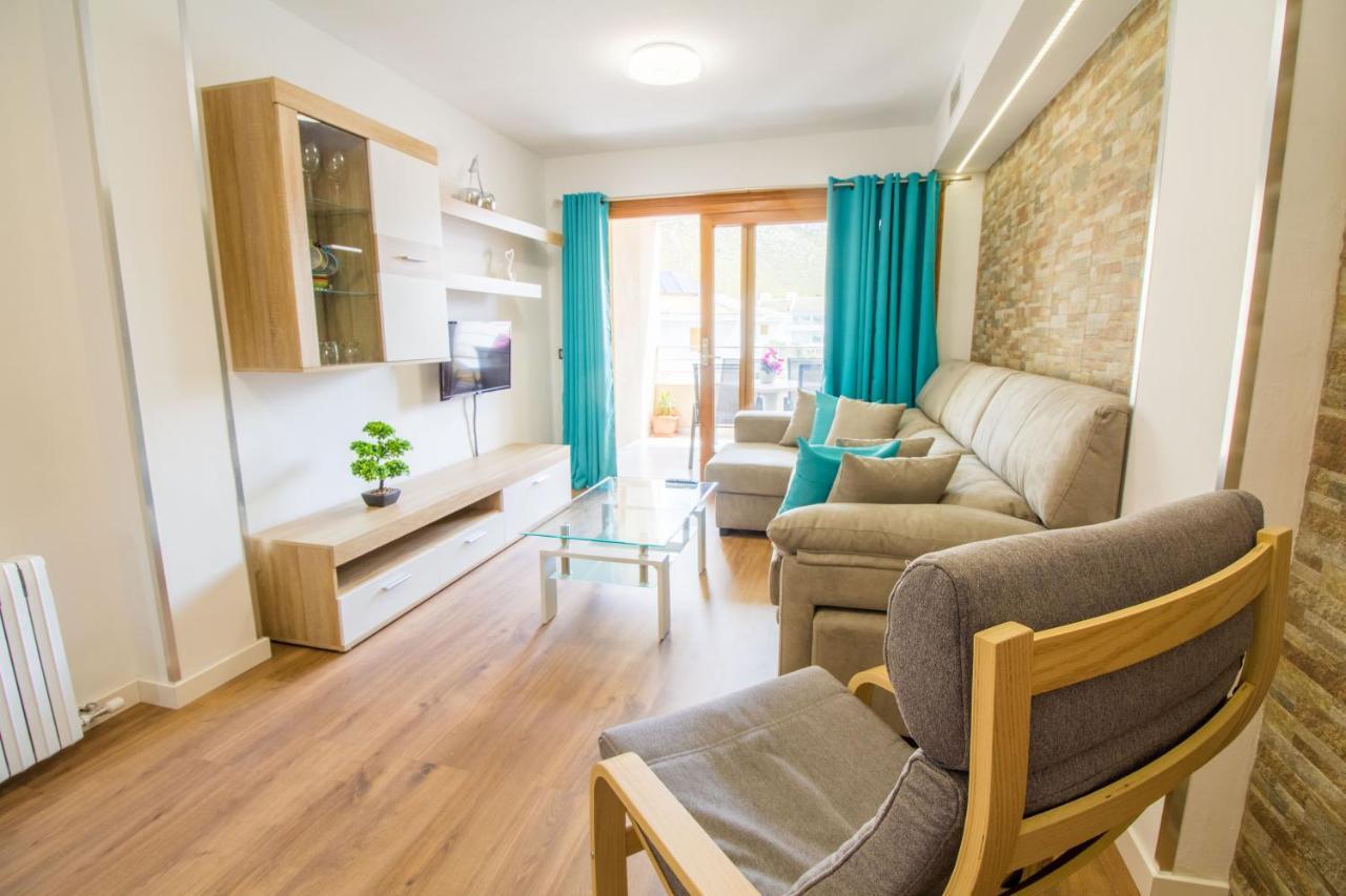 Beautiful Recently Renovated With Wifi And A C Puerto Pollensa