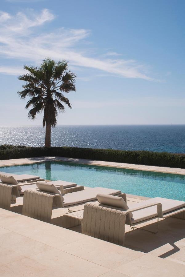 Villa Palma Bay Front Line