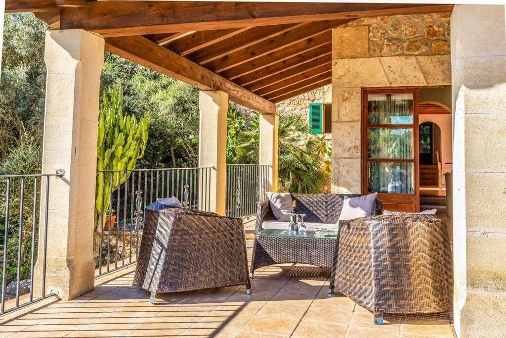 Pretty Close To Cala San Vicente, Special Prices Hire Car For Guests Villa Cala de Sant Vicenc