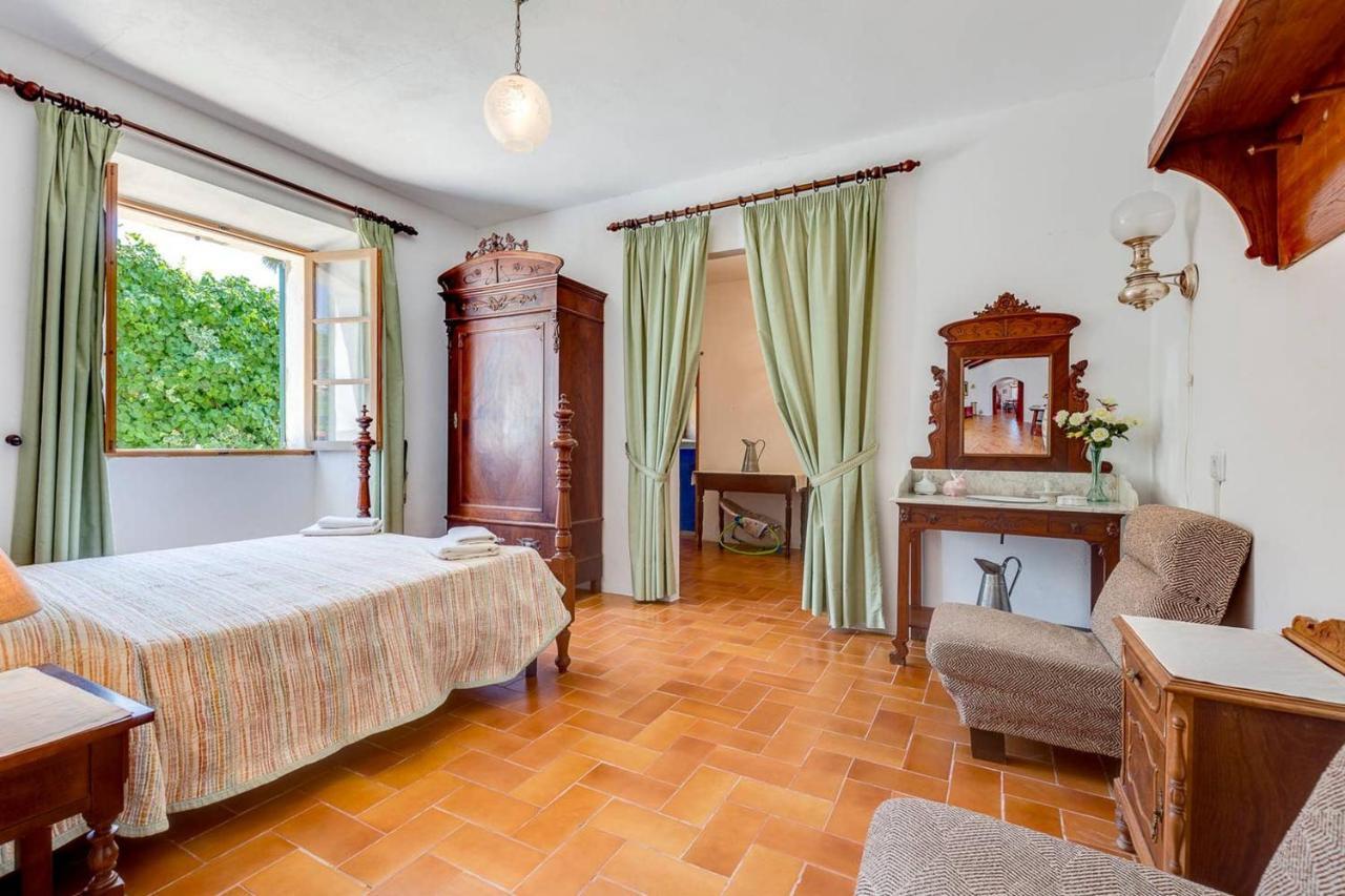 4 Bedrooms With Private Pool Enclosed Garden And Wifi At Villa *
