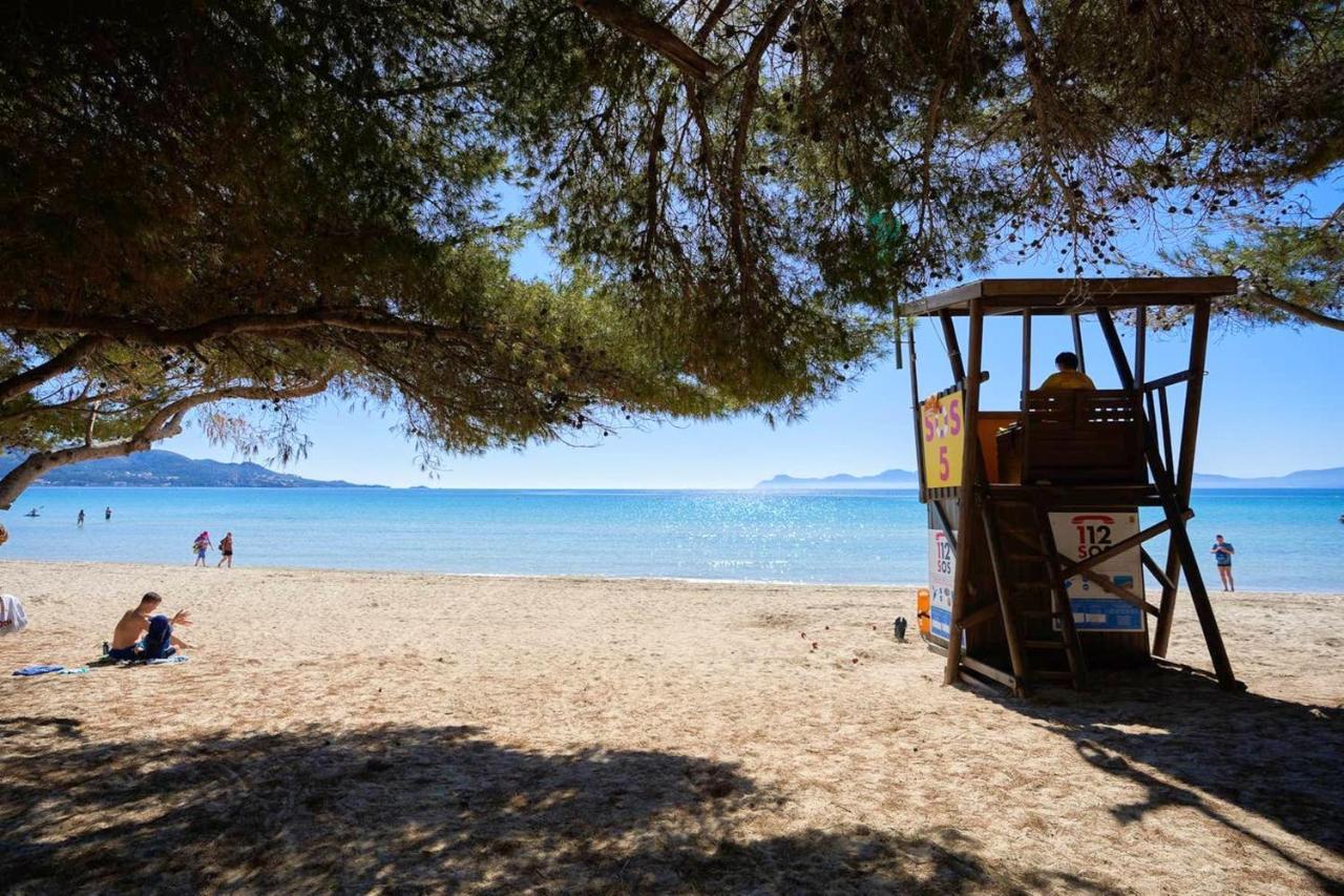 2 Bedrooms At 100 M Away From The With Furnished Terrace And Wifi Apartamento *