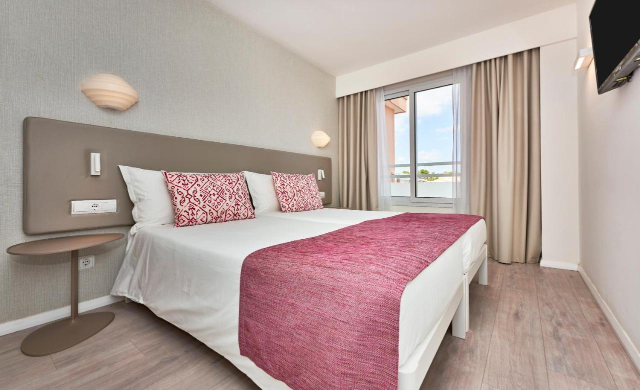 Insotel Cala Mandia
