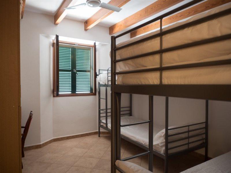 Hostal Embat -