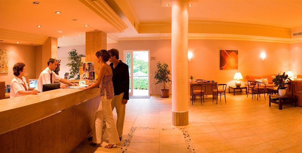 Universal Romantica Colonia de Sant Jordi