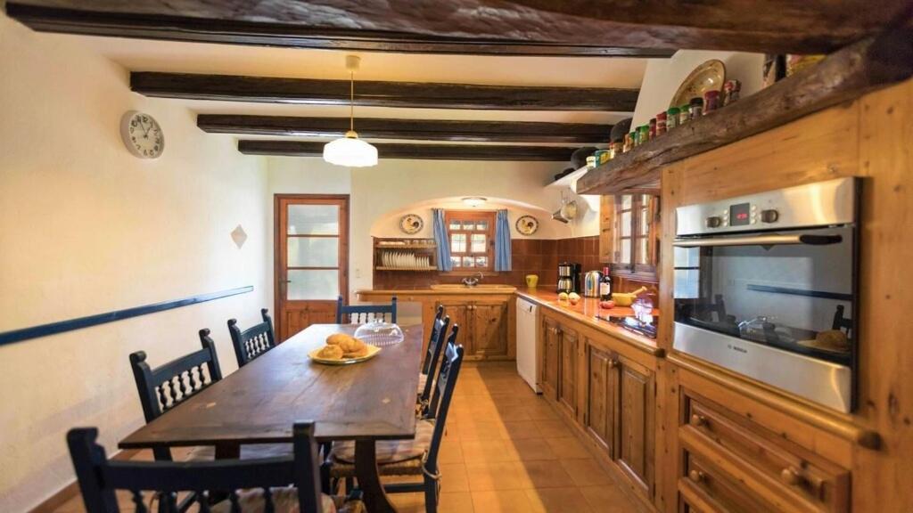 Nord - Typical Majorcan Villa, Private Pool, Bbq, Mediterranean Garden, Petfriendly