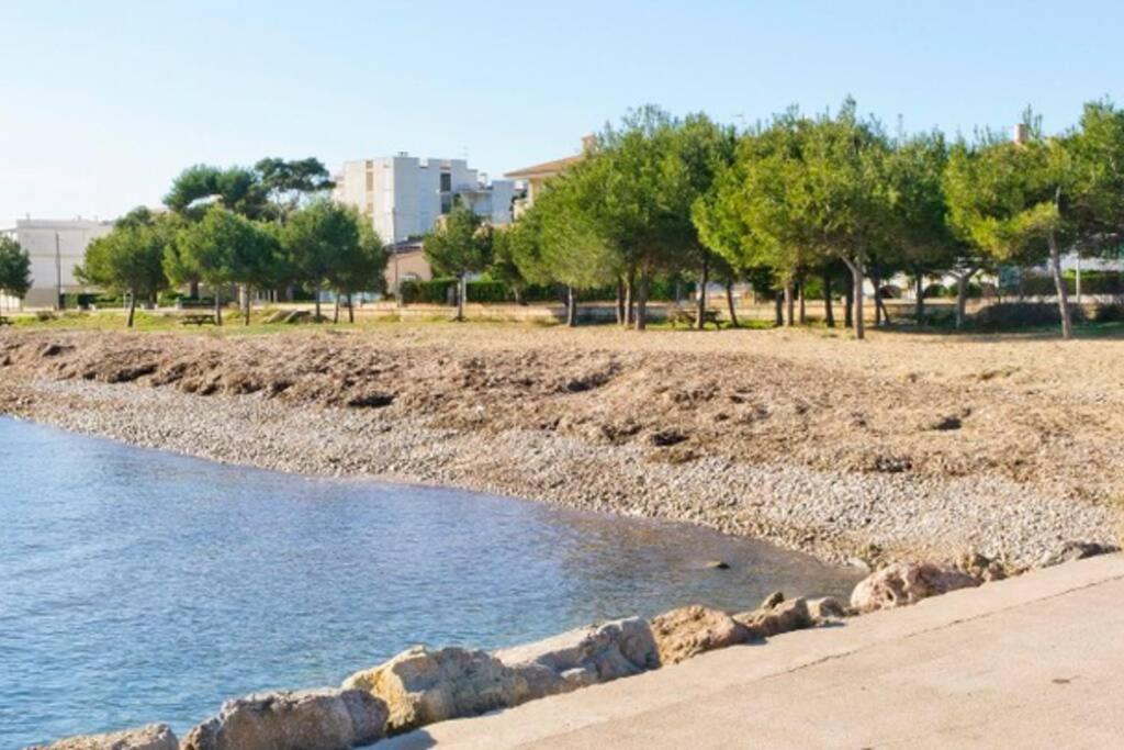 Apartamento Apto. Cerca Playa- Wifi&a.c.