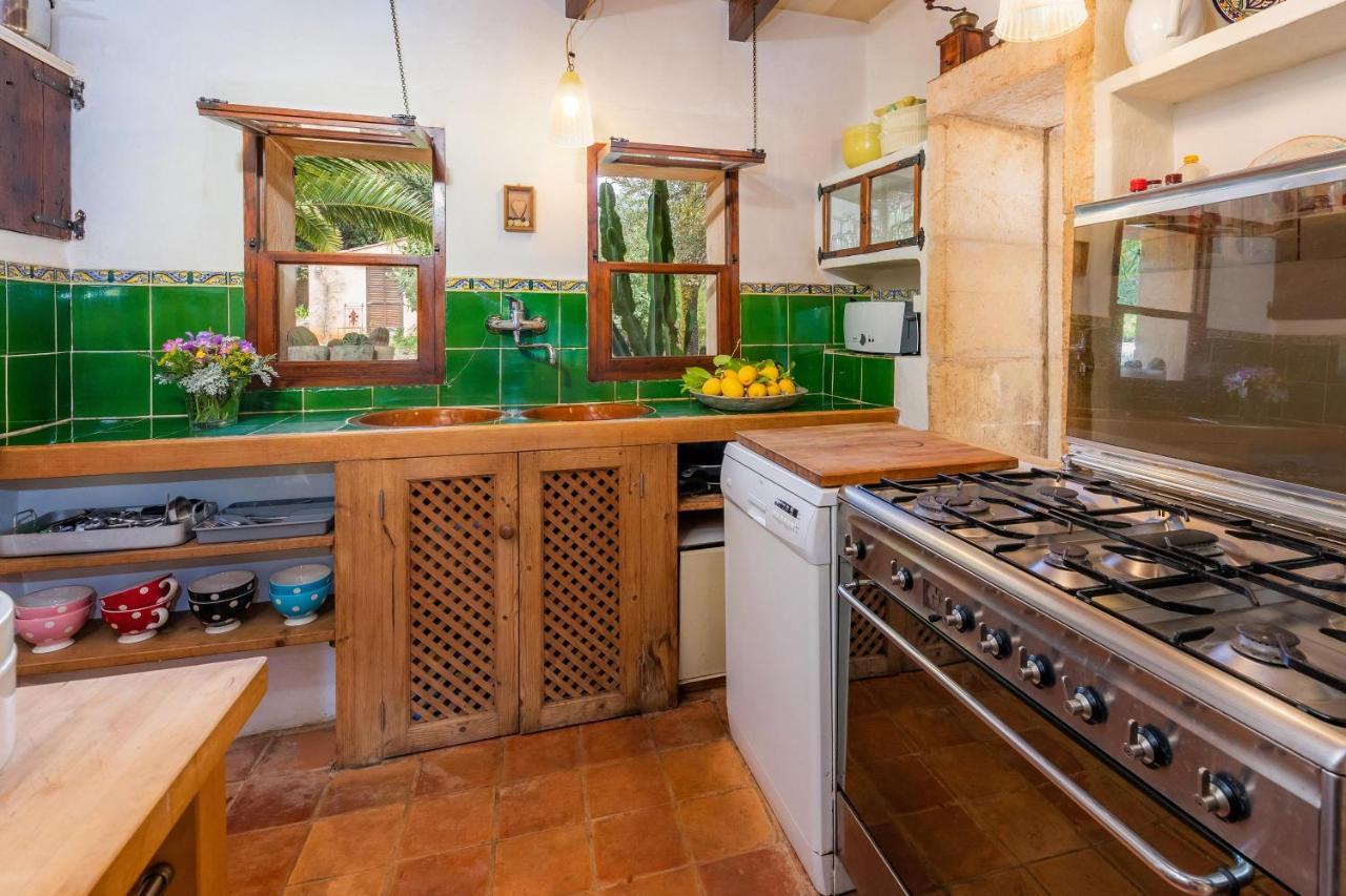 Bona Feina Villa Arta