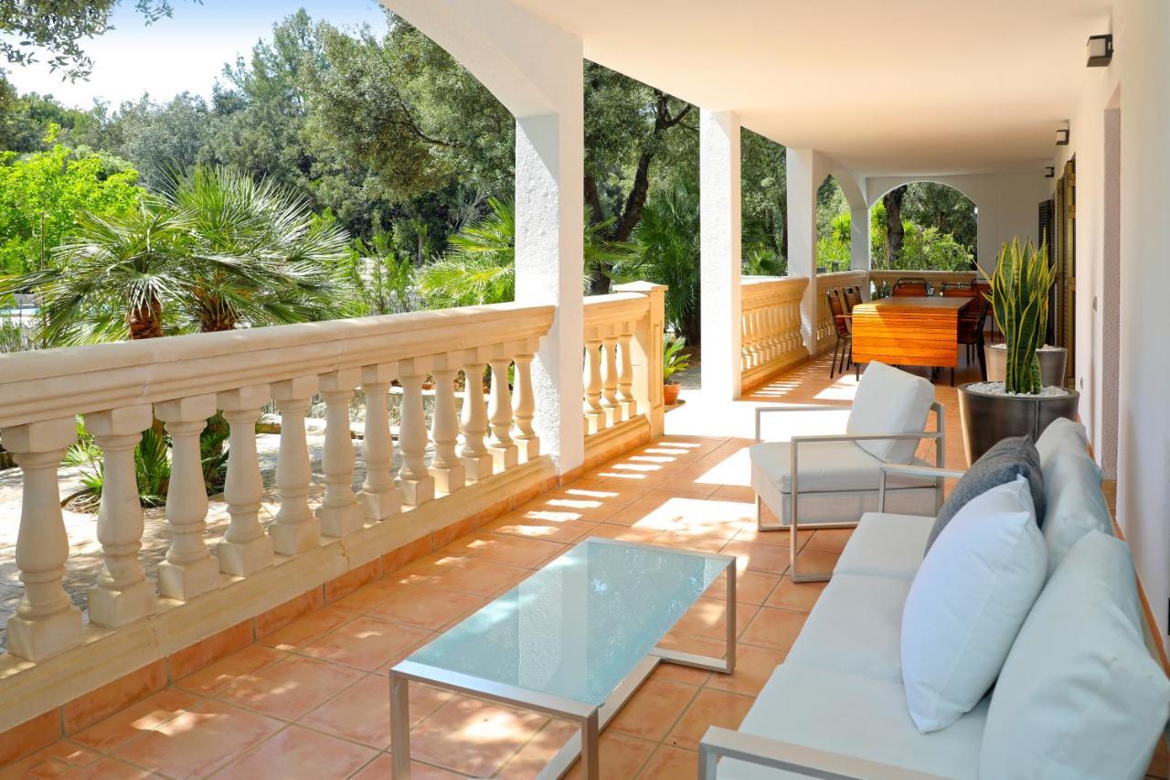 Romaní Villa *