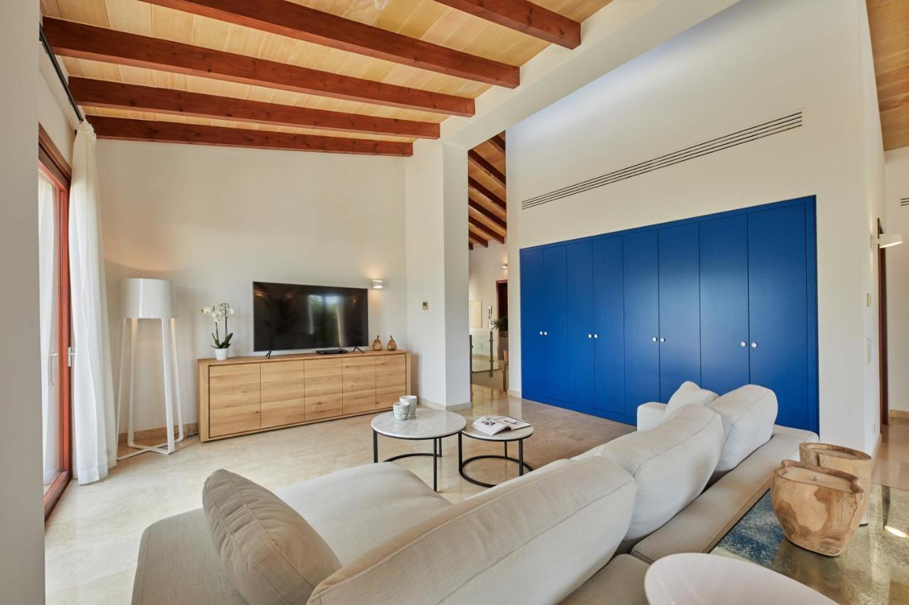 Jade By Cap Vermell Estate