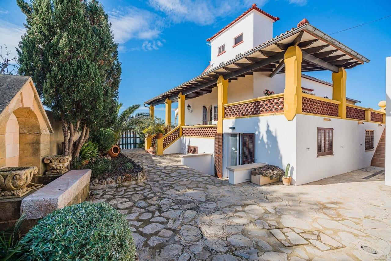 Villa Beachfront Es Clot