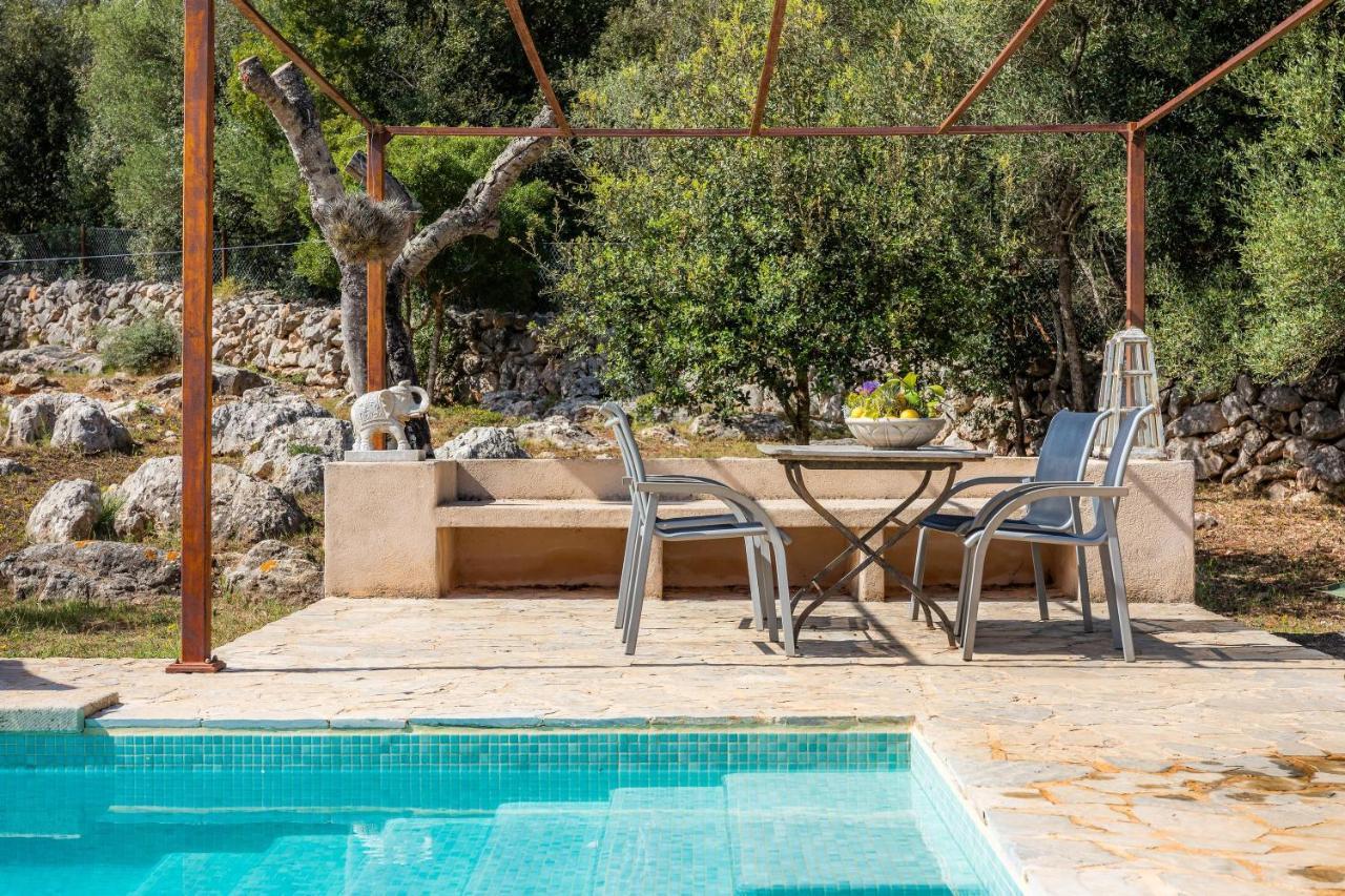 Bona Feina Villa