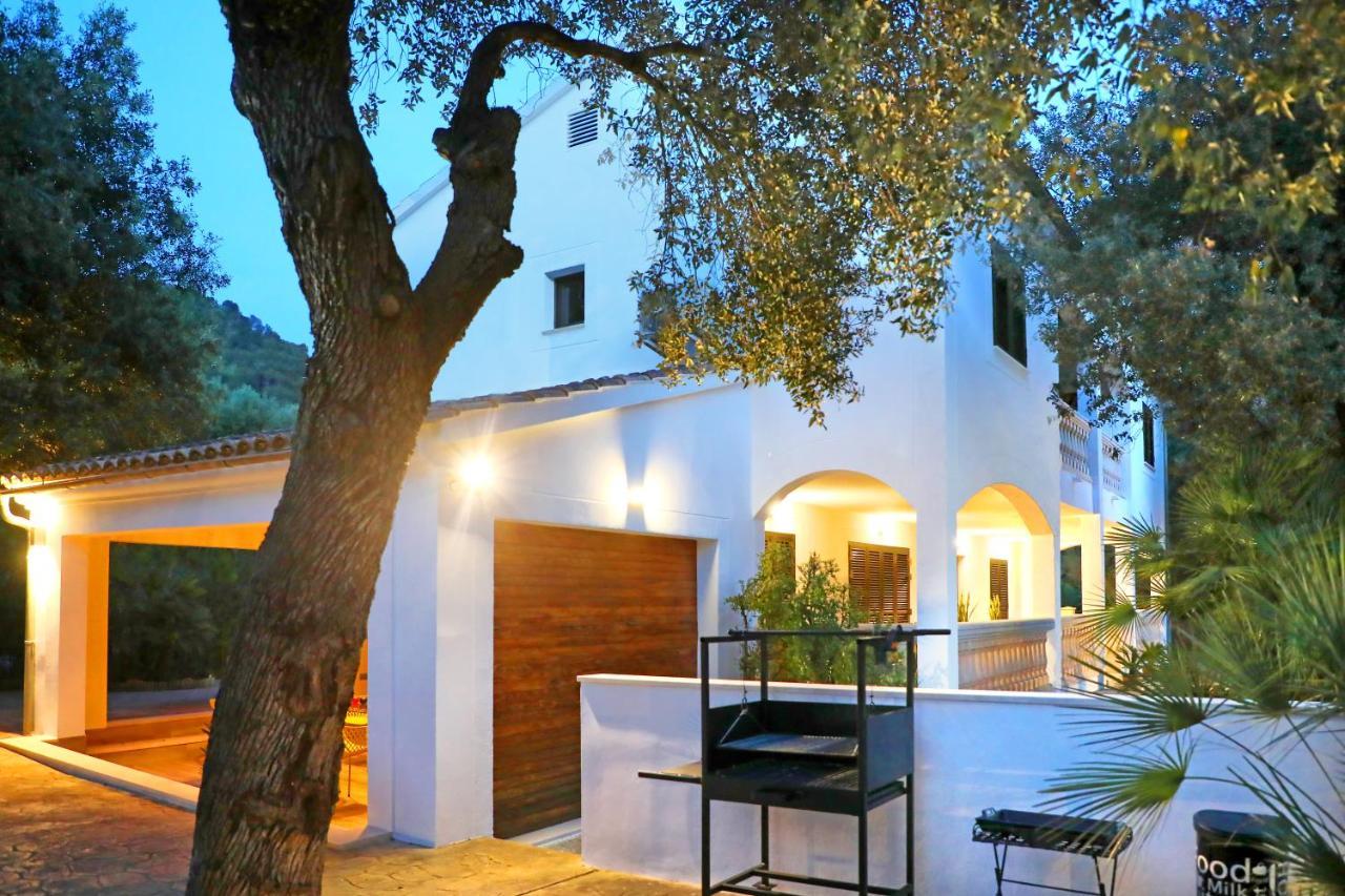Romaní Villa *