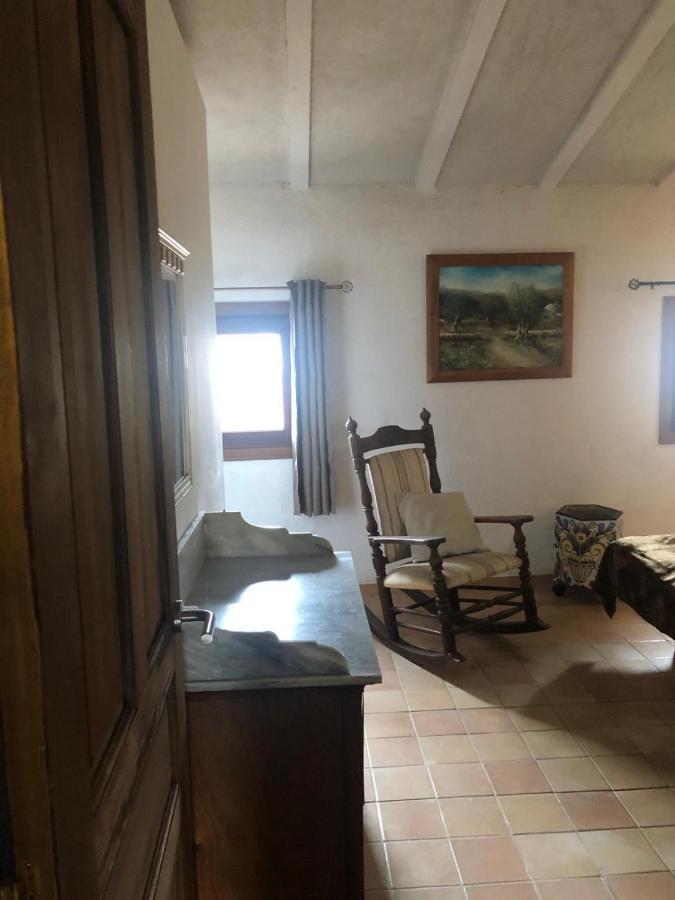Apartamento Stadthaus Mitten Im Künstlerviertel Von Artá Mit Zwei *