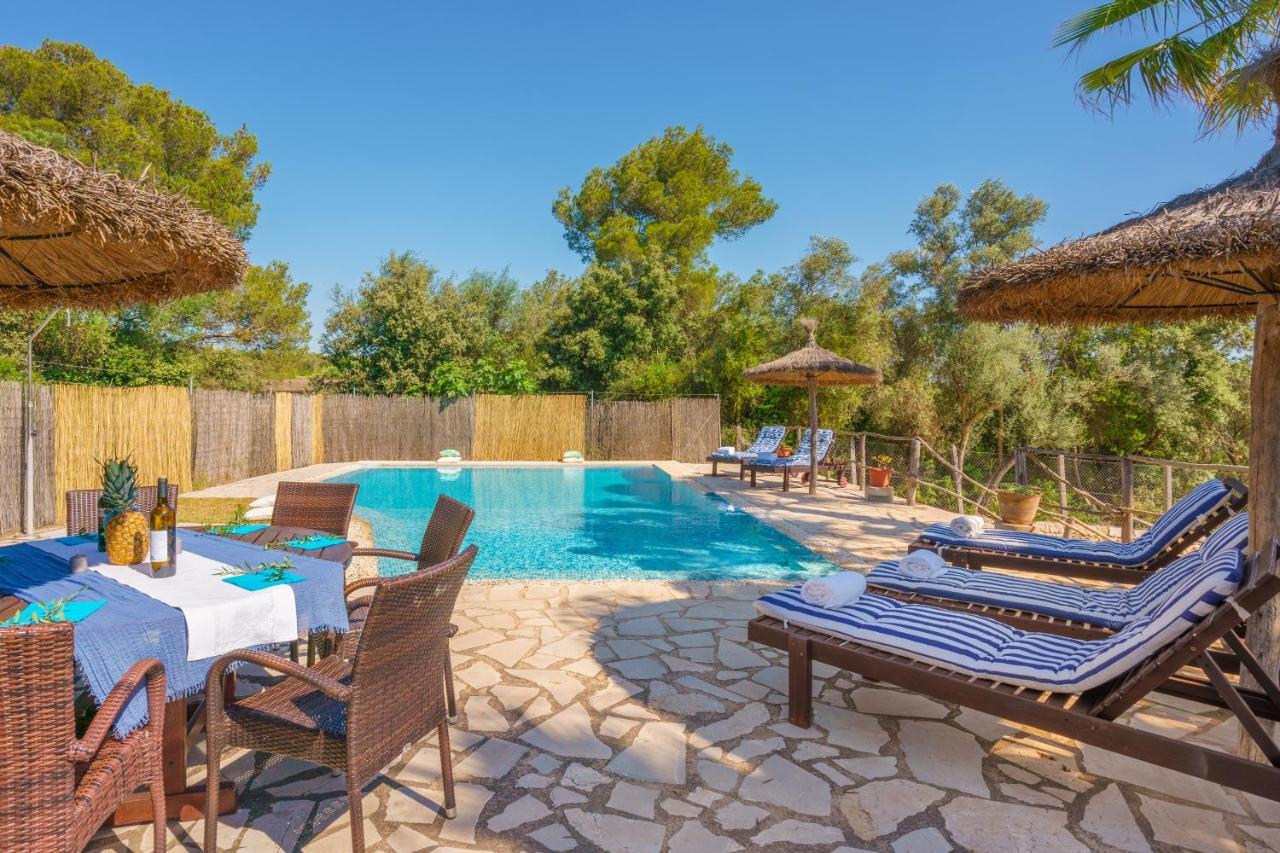 Villa Son Monserrat, *