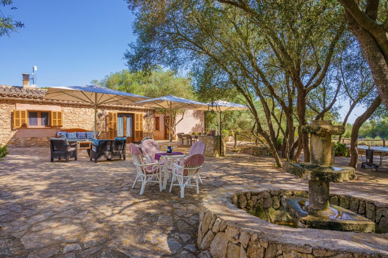Villa Son Monserrat, *