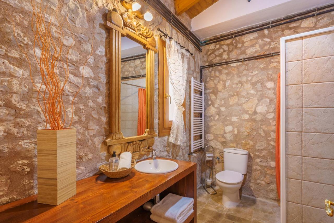 Villa Son Monserrat, *