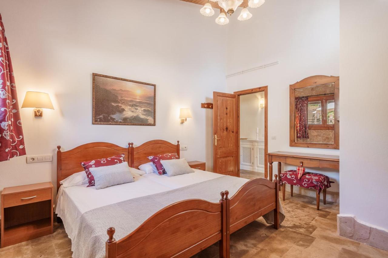 Villa Son Monserrat,