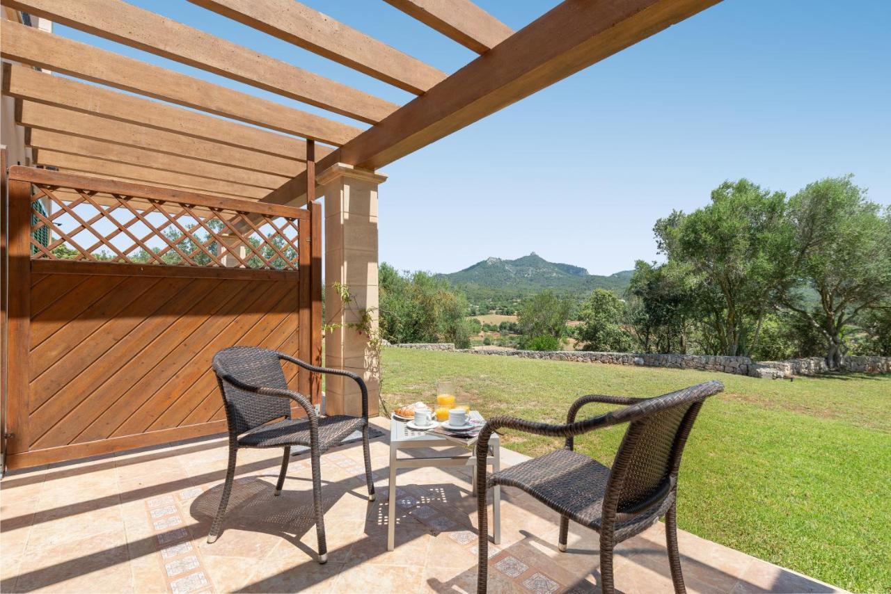Beautiful Puig Des Call For 18 Guests With Pool Villa