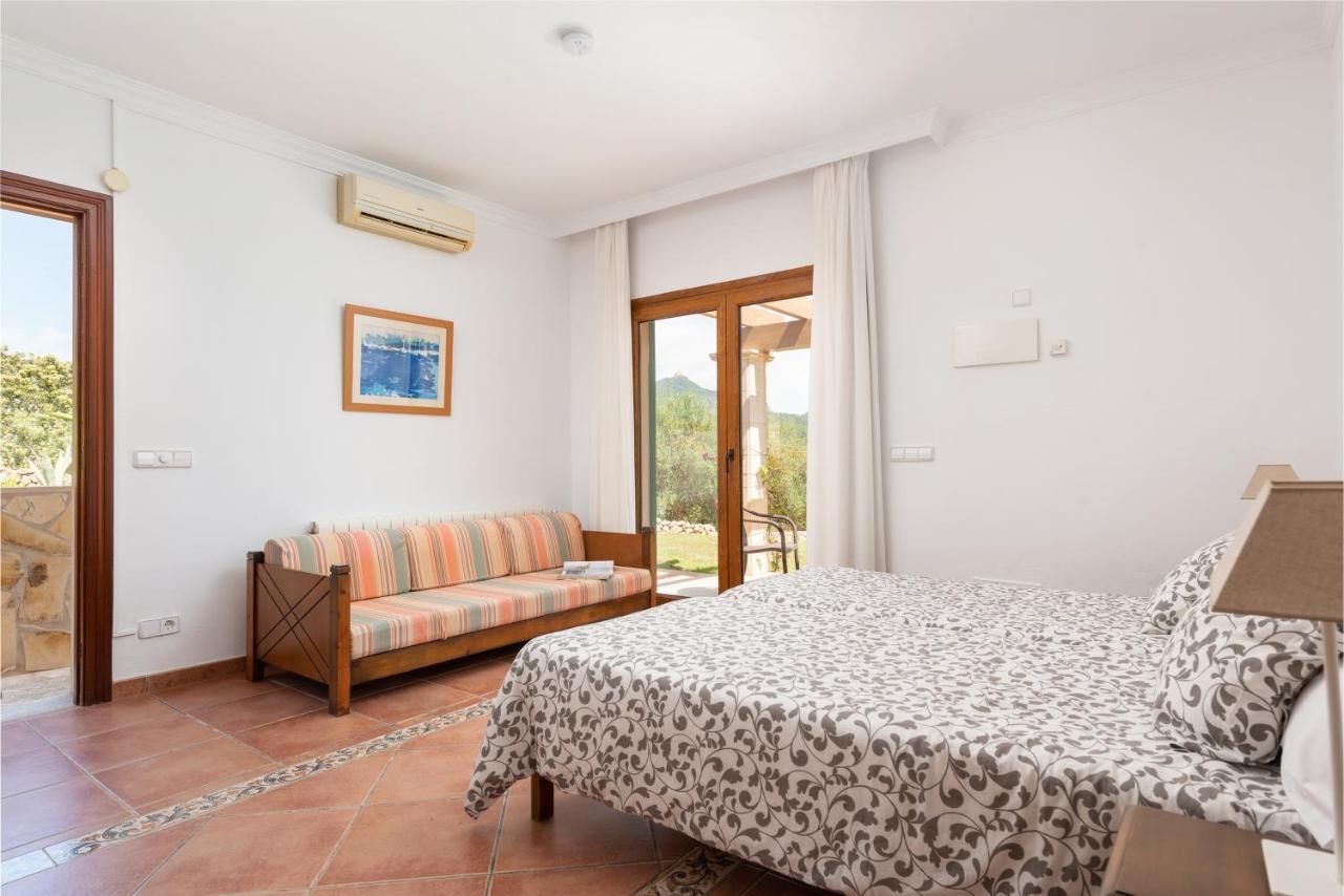 Beautiful Puig Des Call For 18 Guests With Pool