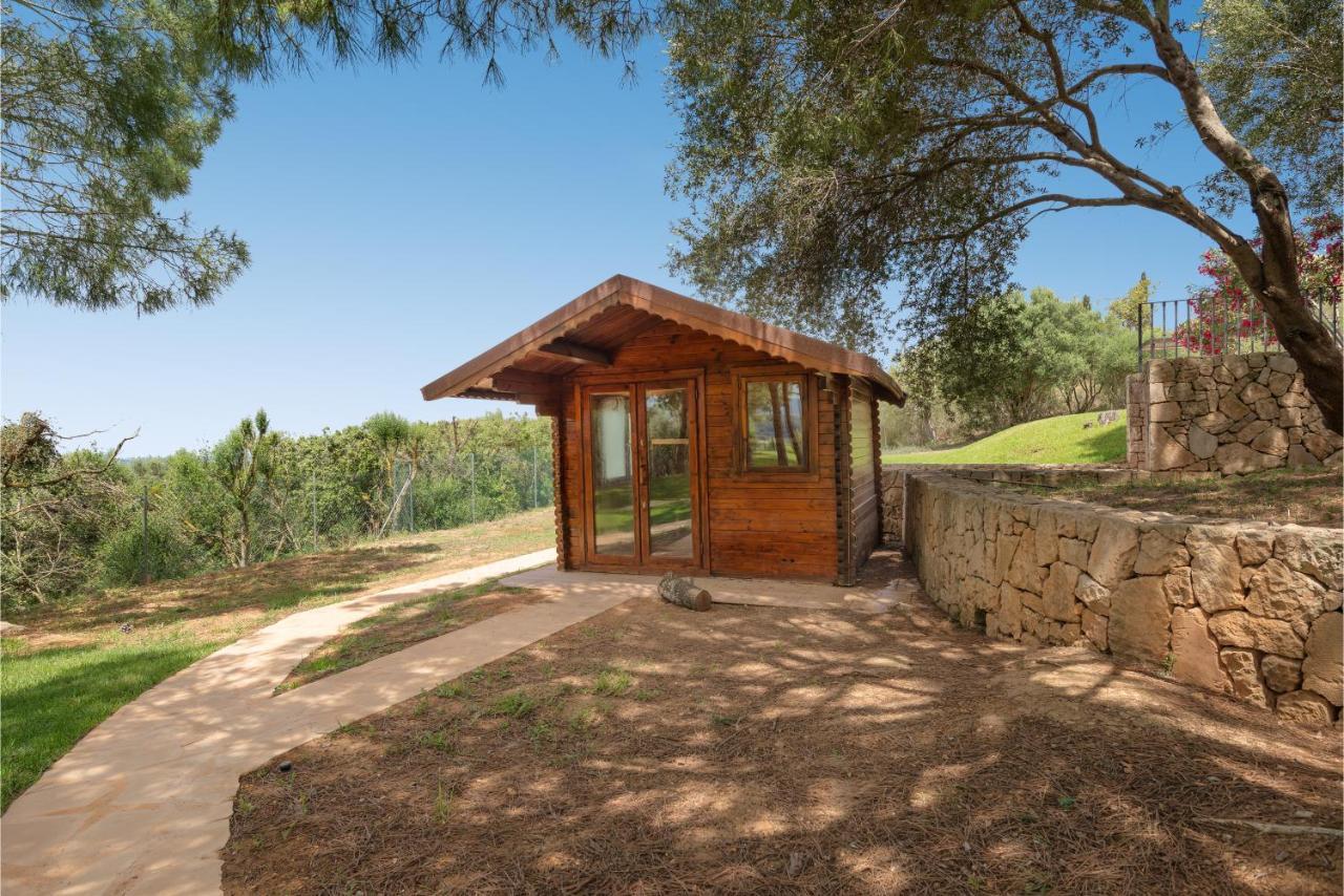 Beautiful Puig Des Call For 18 Guests With Pool Villa