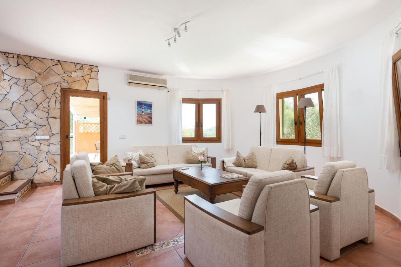 Beautiful Puig Des Call For 18 Guests With Pool