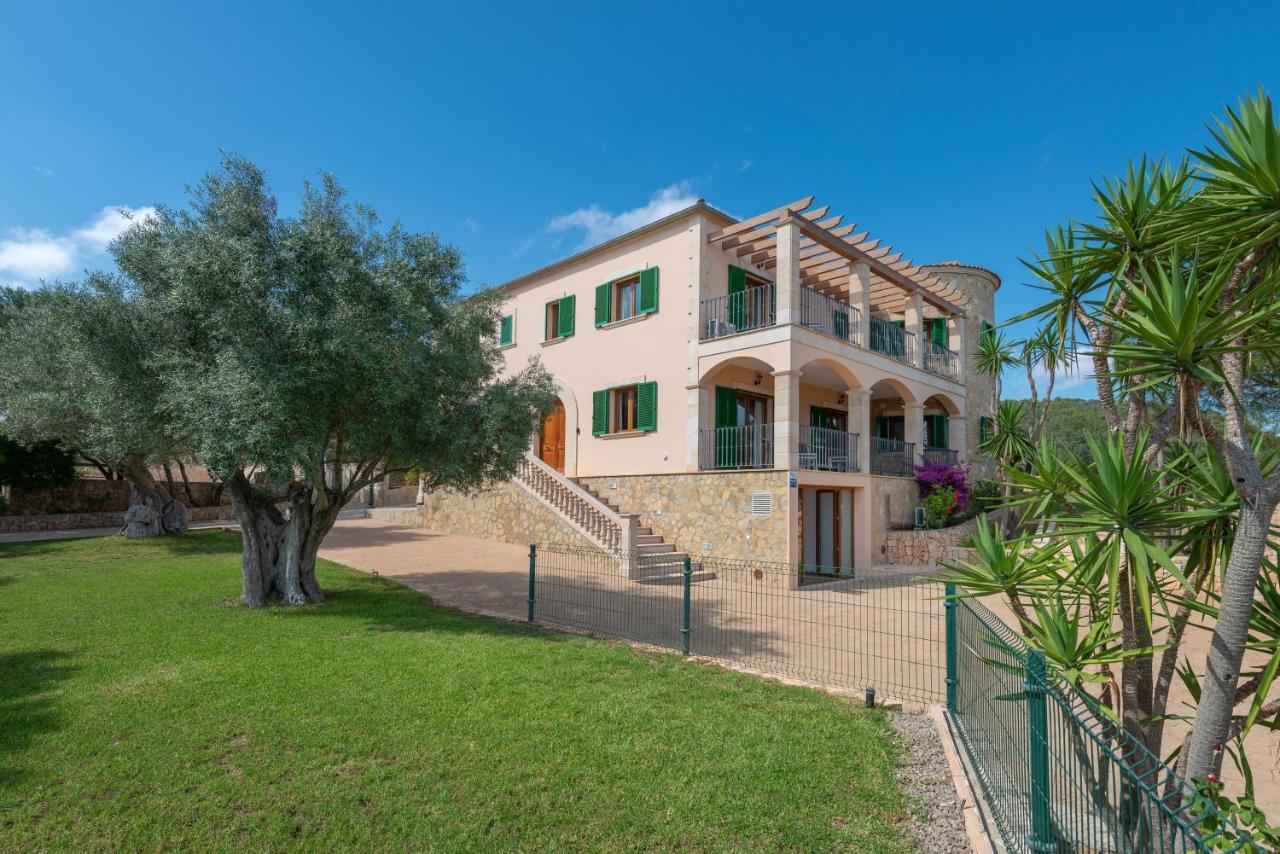 Beautiful Puig Des Call For 18 Guests With Pool Villa *