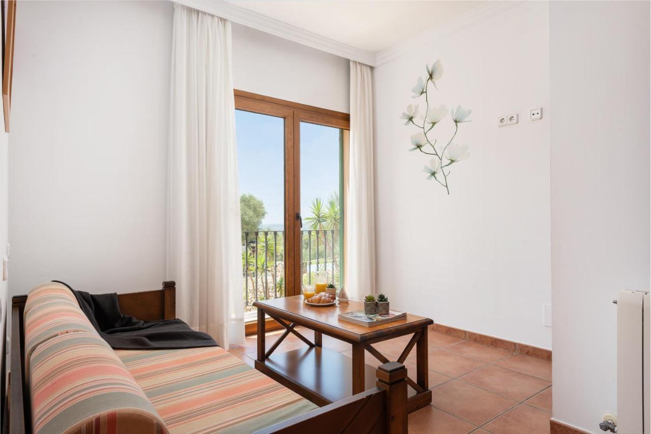 Beautiful Puig Des Call For 18 Guests With Pool *