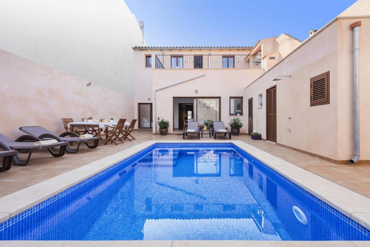 Sa Placeta New Reformed Large Town House With Pool Сasa de vacaciones Sa Pobla
