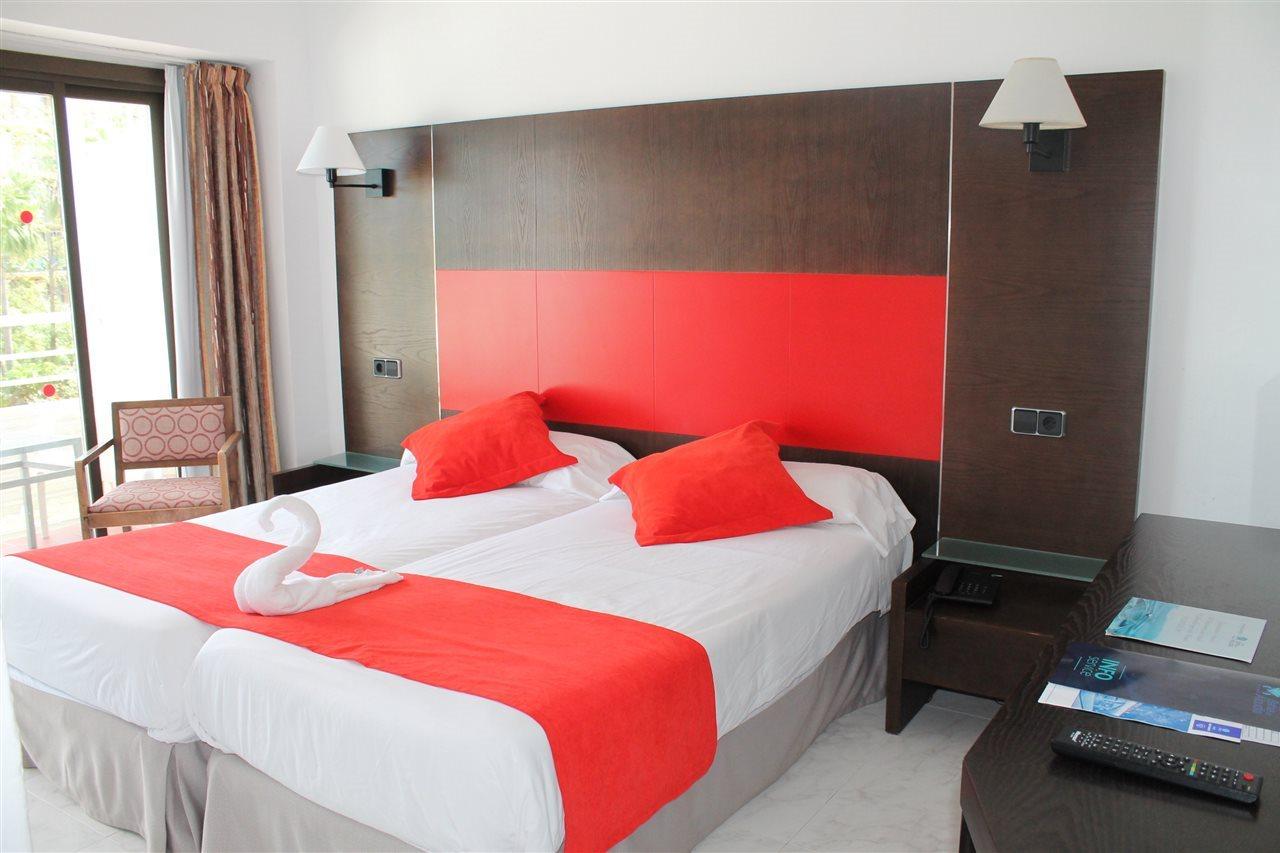 Hotel Bahia De Alcudia & Port de Alcudia (Mallorca)