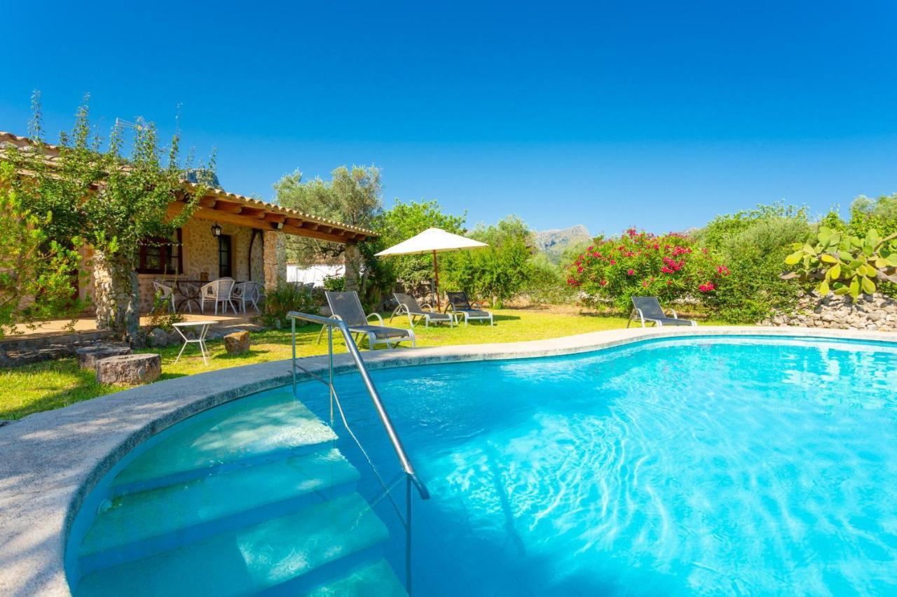 Can Llobera Villa