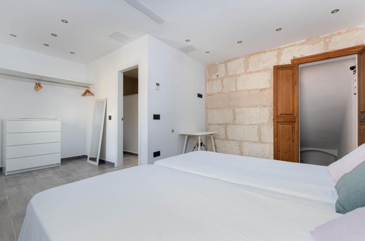 Сasa de vacaciones Yourhouse Jordi, Air Conditioned House With Private Pool *