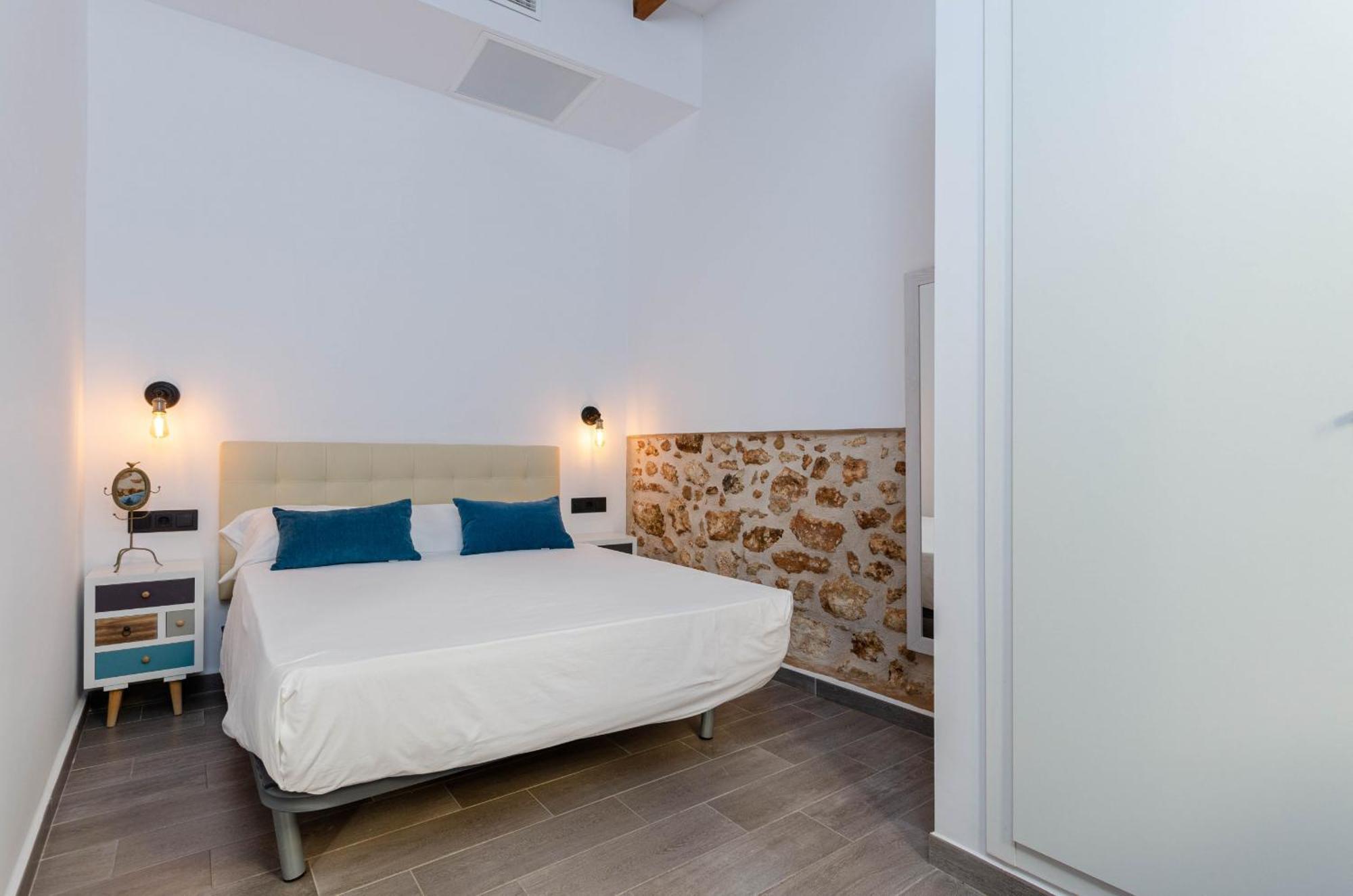 Сasa de vacaciones Yourhouse Jordi, Air Conditioned House With Private Pool