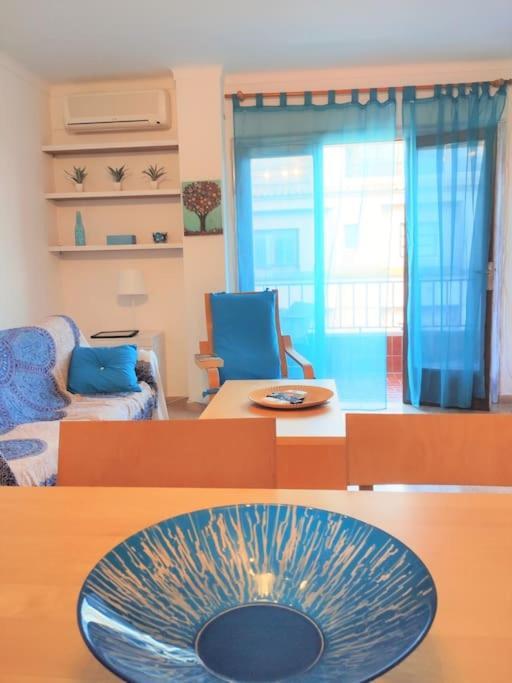 Apartamento Tranquilo Con Vistas Al Mar. *